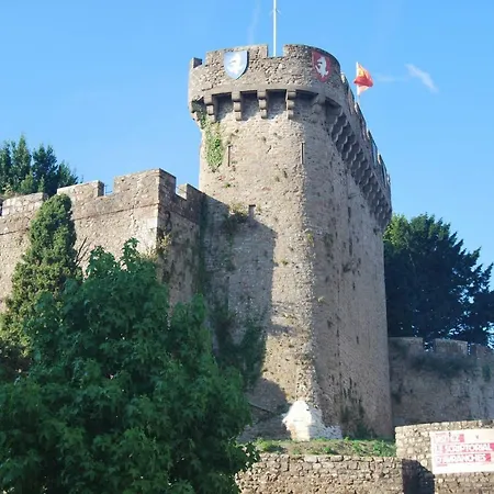 Oda ve Kahvaltı Le Mesnil