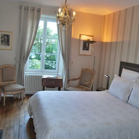 Le Mesnil Frühstückspension 3*